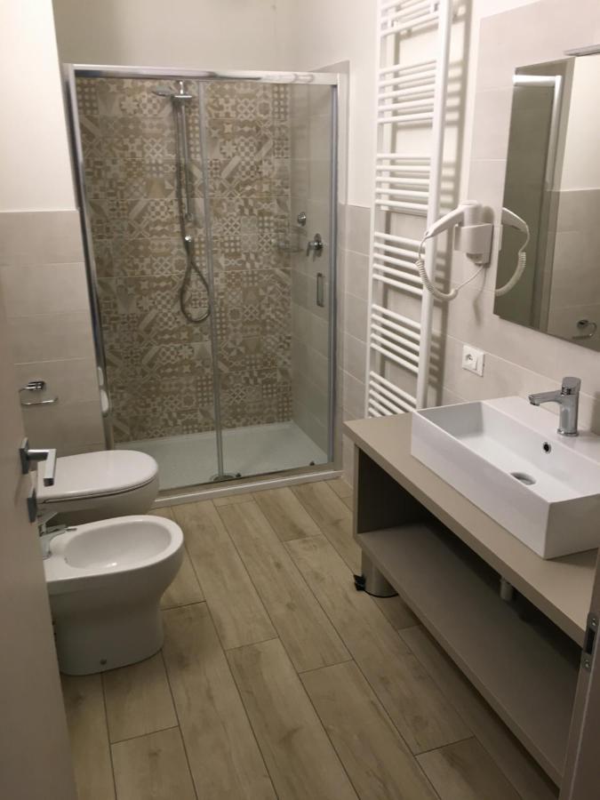 Terrazza Rooms Castrezatto Luaran gambar