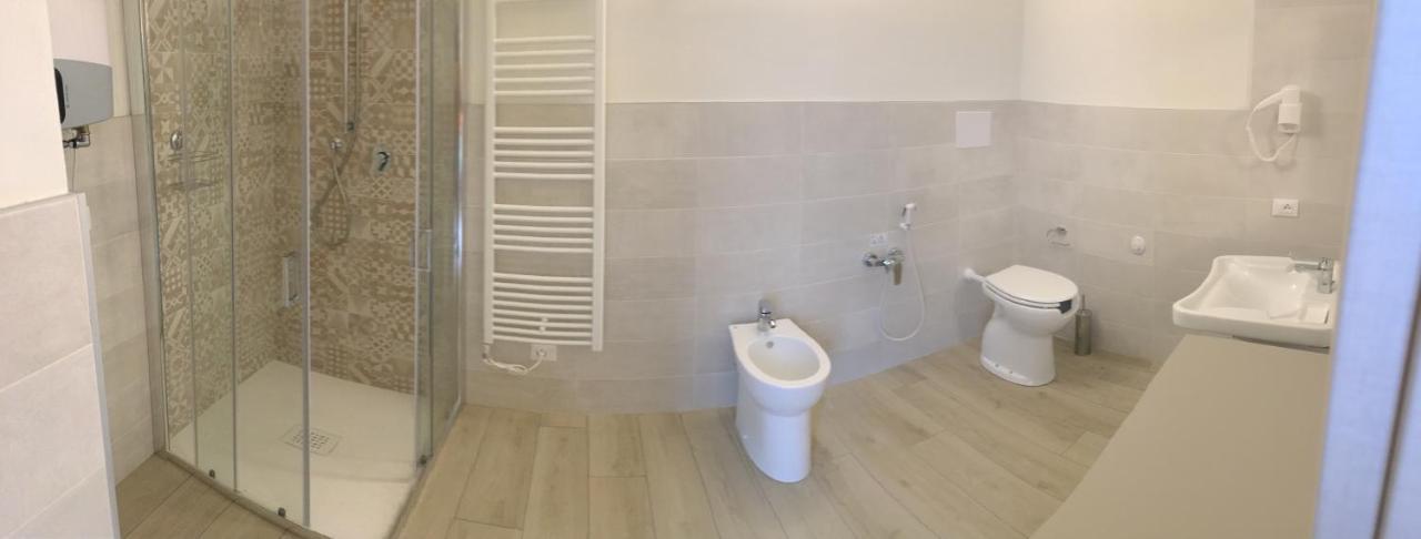 Terrazza Rooms Castrezatto Luaran gambar