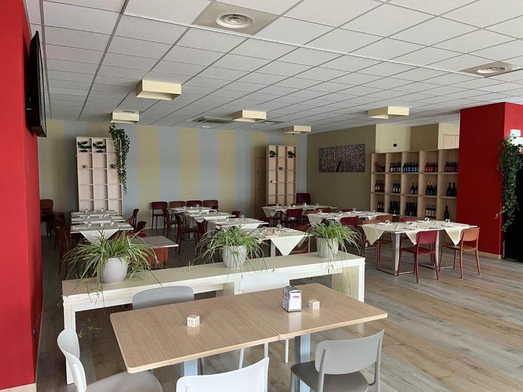 Terrazza Rooms Castrezatto Luaran gambar