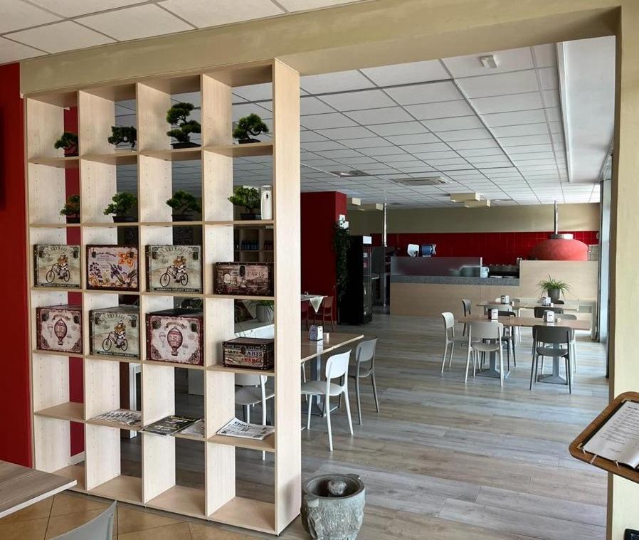 Terrazza Rooms Castrezatto Luaran gambar
